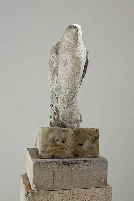 Jane Rosen
Morandi Bird, 2011
ROSEN228
pigmented limestone and kiln cast, pigmented glass, 81 x 10 x 12 inches