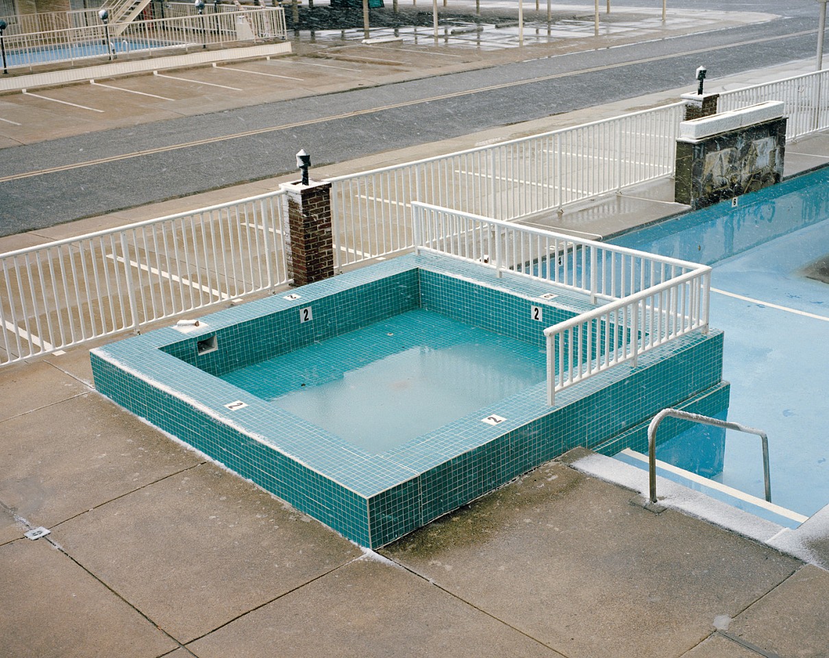 Tyler Haughey
Ocean Holiday Motor Inn, 2017
HAUGH020
archival pigment print, 24 x 30 inches, edition of 7