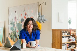 Press: Domino: Our Newest Artist Crush Takes Us on a Tour of Her Light-Filled Philadelphia Studio, September 28, 2019 - Fiorella Valdesolo, Domino