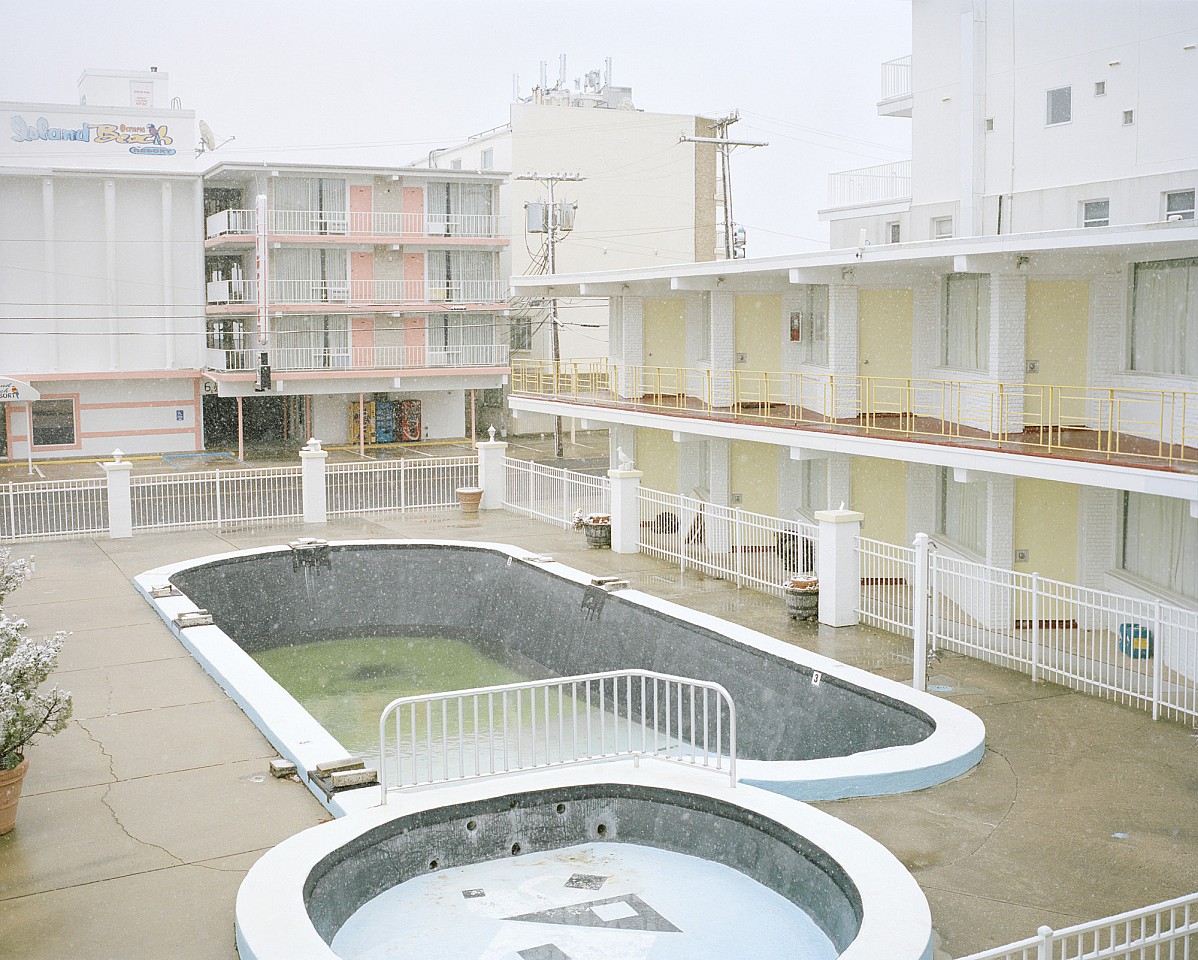 Tyler Haughey
Viking Motel, 2016
HAUGH024
archival pigment print, 32 x 40 inches, edition of 12 / 40 x 50 inches, edition of 9 / 56 x 70 inches, edition of 5