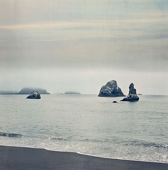 Thomas Hager -&nbsp;Sky Tide Rocks, 2022 archival pigment print 42.5 x 42 inches HAG666