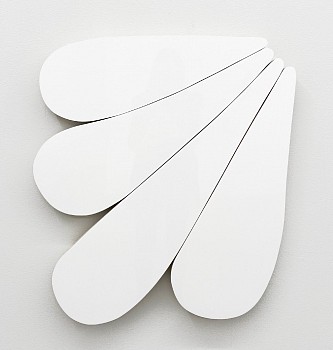 Andrew Zimmerman - White Petals, 2025 Automotive paint on wood 29 x 26 x 1 1/2 inches ZIM1198